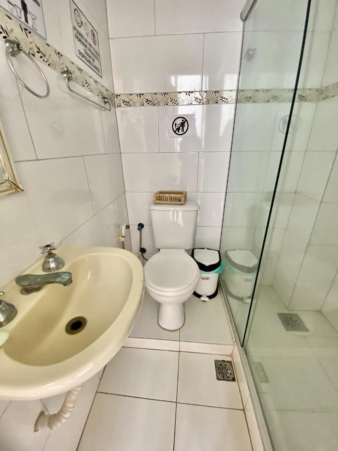 Rio Guesthouse - Um Quarteirao Da Praia De Copacabana ريو دي جانيرو المظهر الخارجي الصورة
